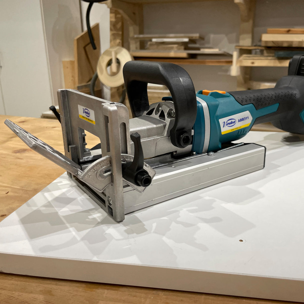 ABB311 JOINTER (W+B)