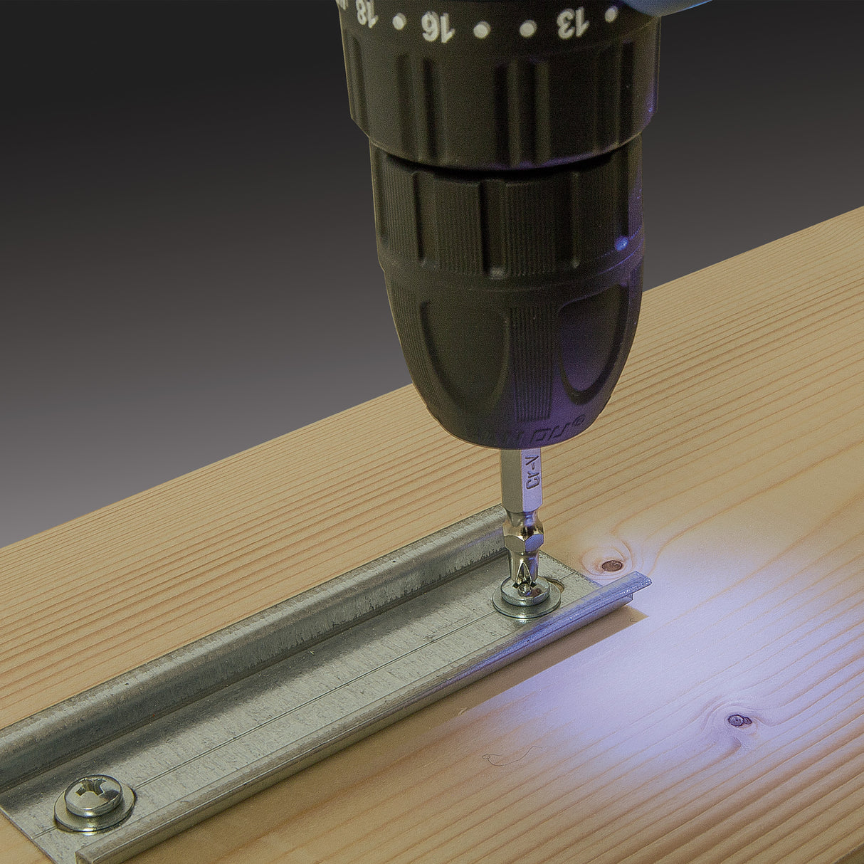 CORDLESS SCREWDRIVER ATB40