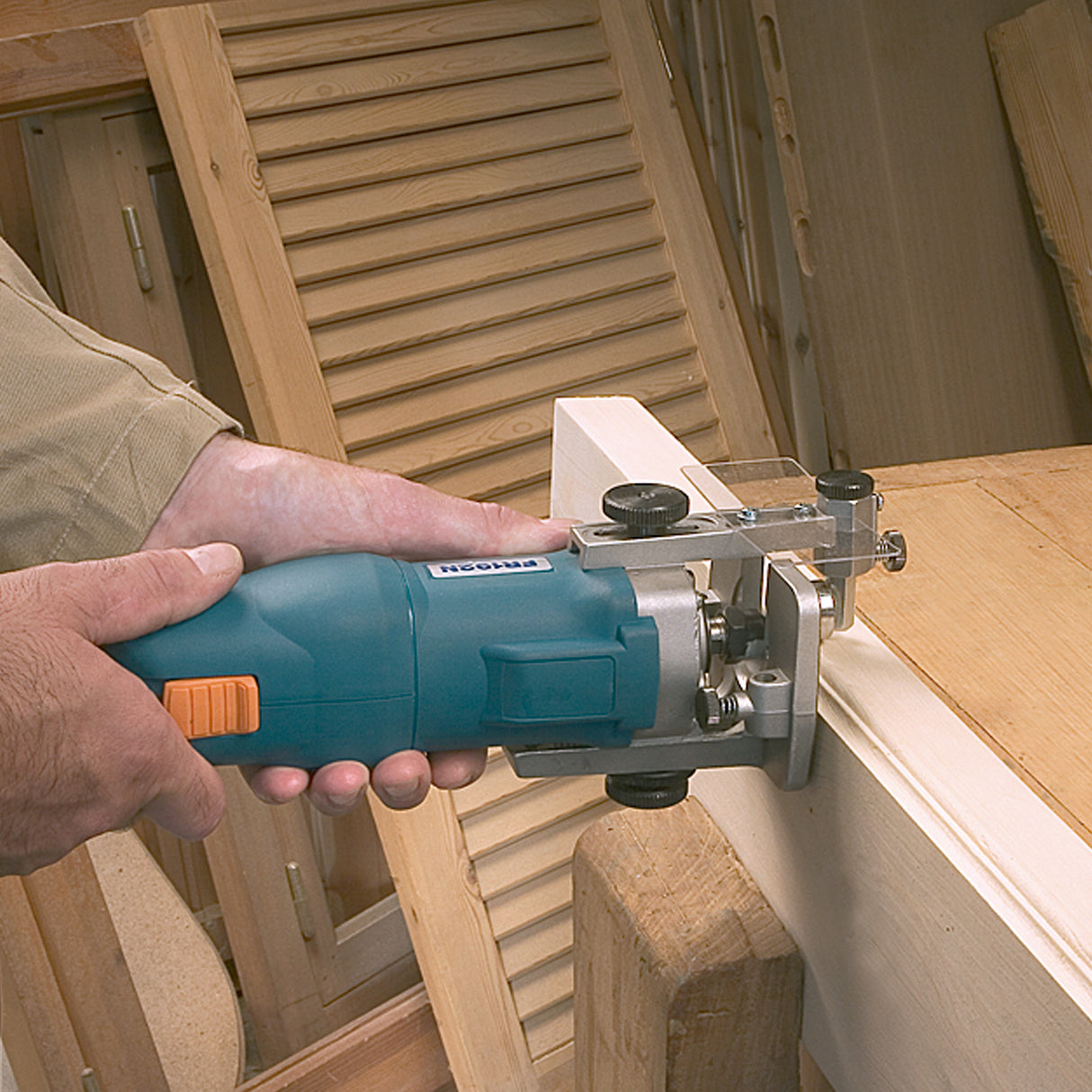 FR192VG TRIMMER 120V