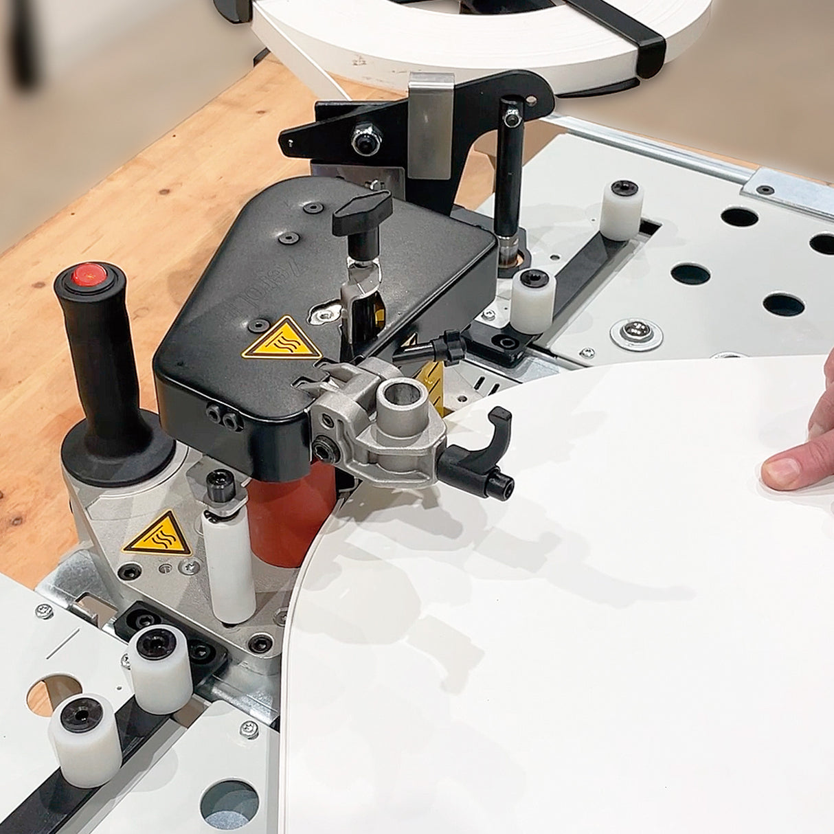 TABLE PEB ZERO LINE TA