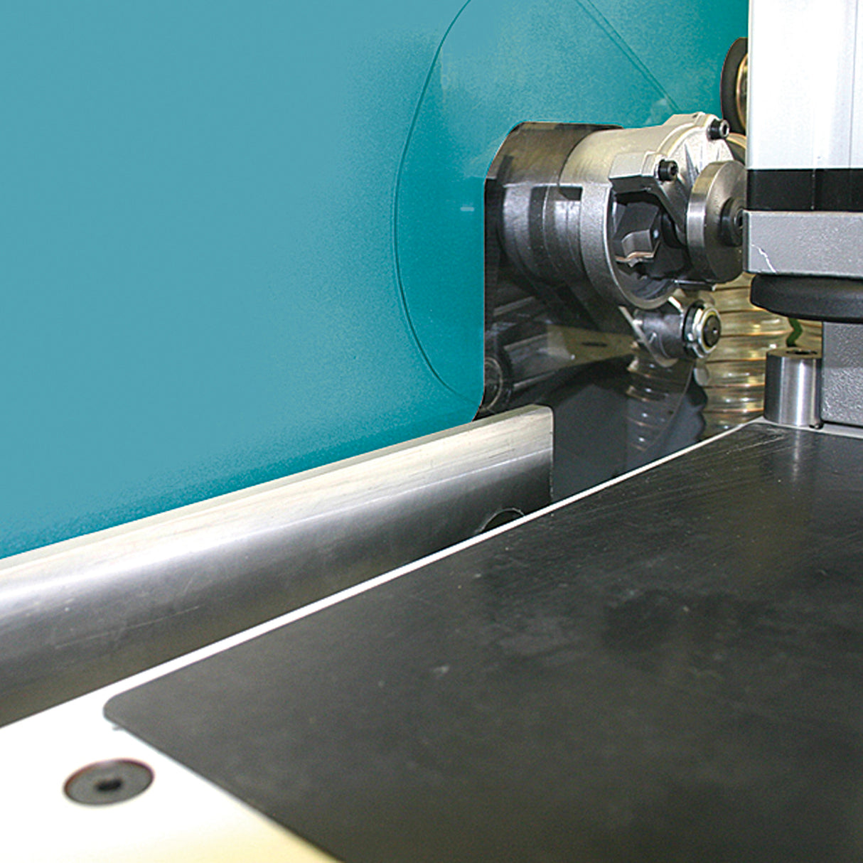 RECORTADORA DE ESQUINAS REDONDAS PAE85T