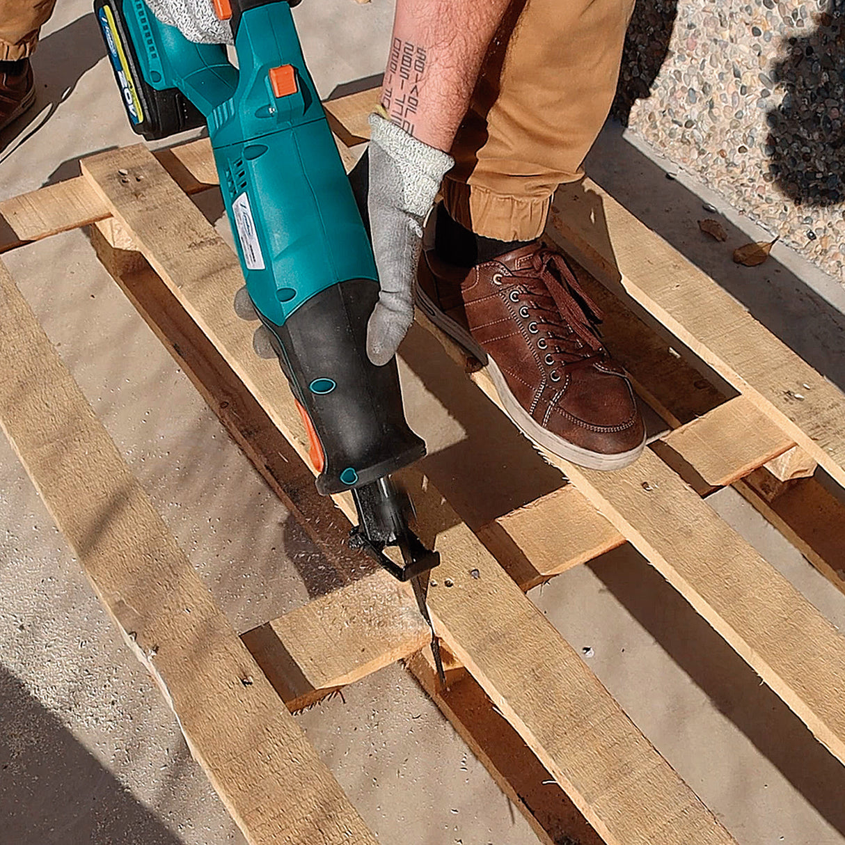 SIERRA DE SABLE A BATERÍA SSB65 (CON BAT.)